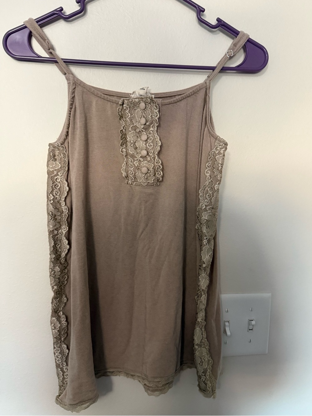 Taupe Lace Trim Tank Top Women’s Medium Boho Button Detail Flowy Cami